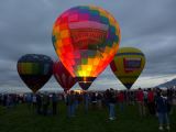 03 quelques montgolfières sont debout